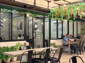 Kader IMM belajar literasi digital di Aswana Coffee